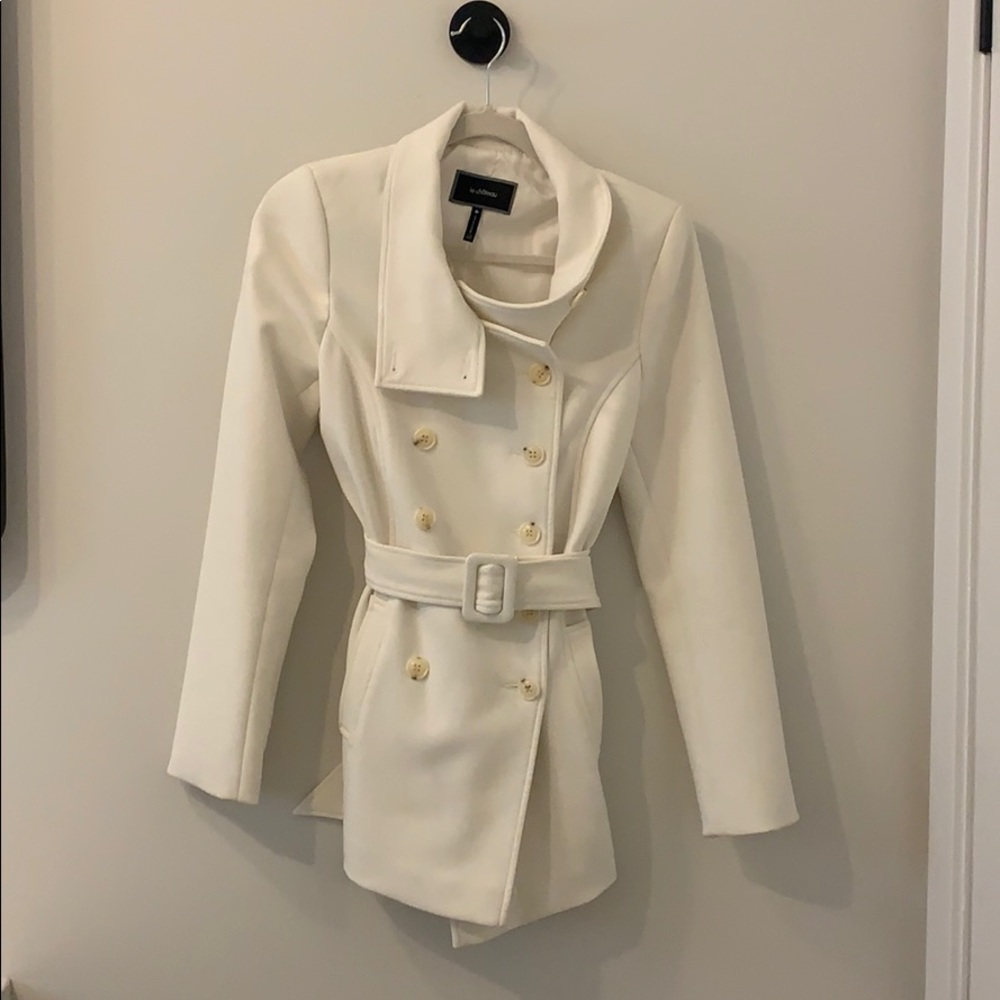 Le chateau cream pea coat Gently used
